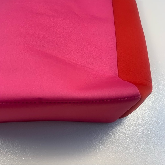 Summersalt Neoprene Beach Tote - Picture 5 of 13